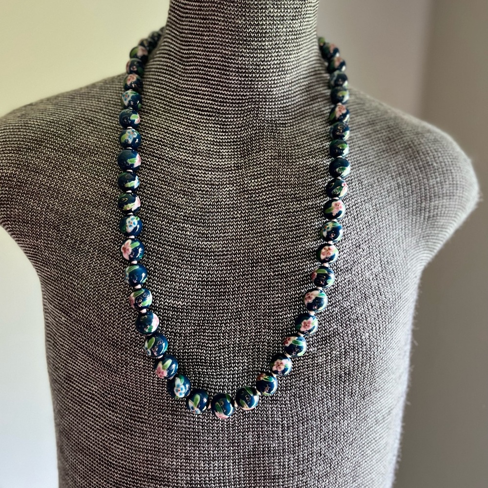 Vintage cloisonné hand knotted beaded necklace